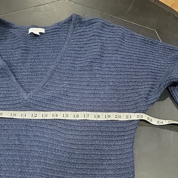 🖤 5/$20 🖤 NEW YORK & COMPANY.. blue sweater.. - Picture 10 of 12
